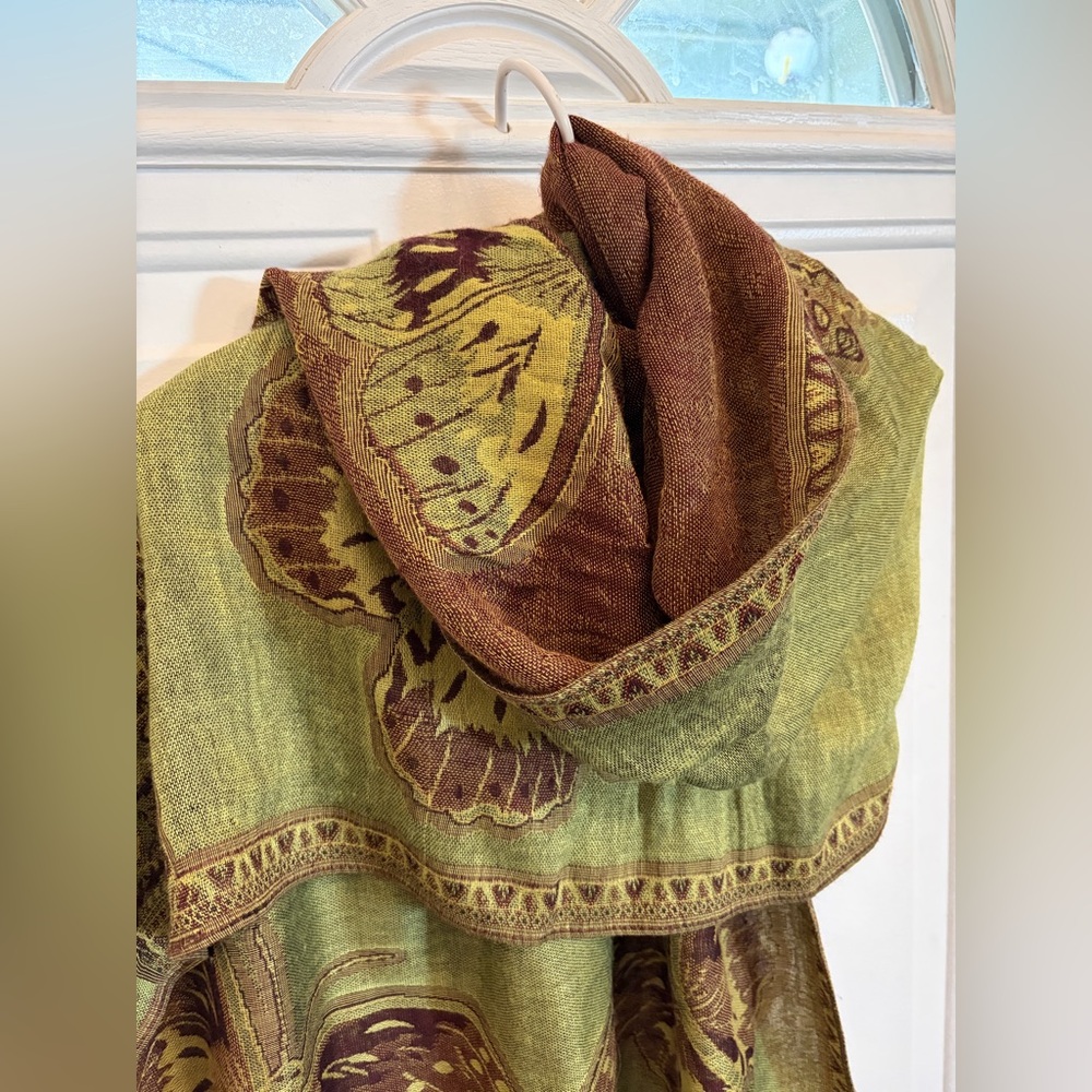 🦋Reversible Butterfly Silk-Blend Pashmina Wrap in Olive & Chocolate🦋Scarf - Picture 5 of 14